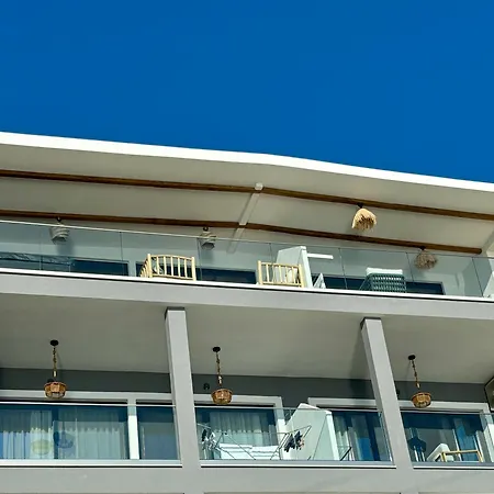 Candi Luxury 2 * Неос-Мармарас