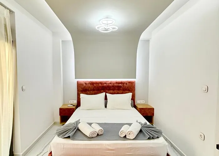 Candi Luxury 2 Neos Marmaras