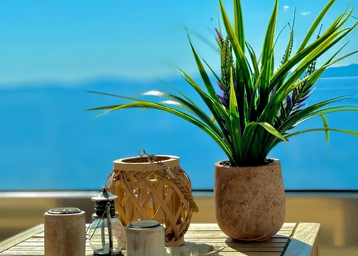 Candi Luxury 2 * Neos Marmaras