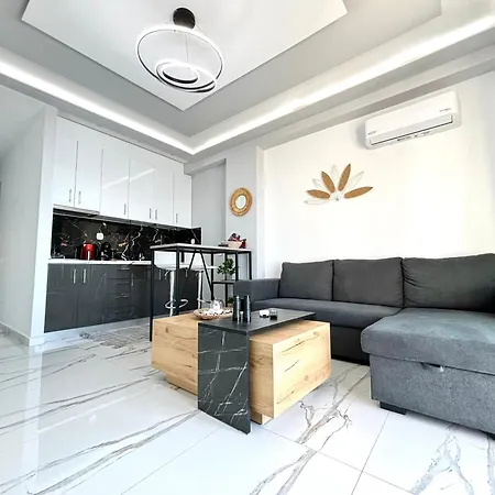شقة Candi Luxury 2 *
